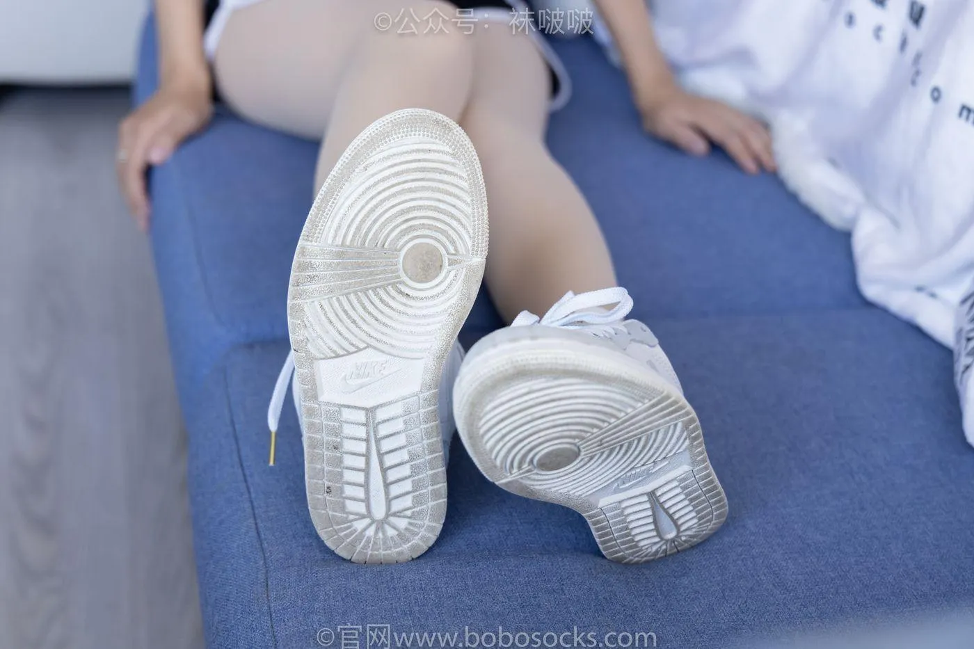[BoBoSocks袜啵啵]NO.031 小奶熊-AJ板鞋、白棉袜、厚肉丝 [149P]插图2